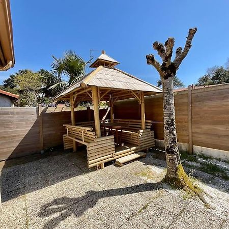 Villa Chaleureuse Maisonnette Avec Piscine Partagee Capbreton Exterior foto